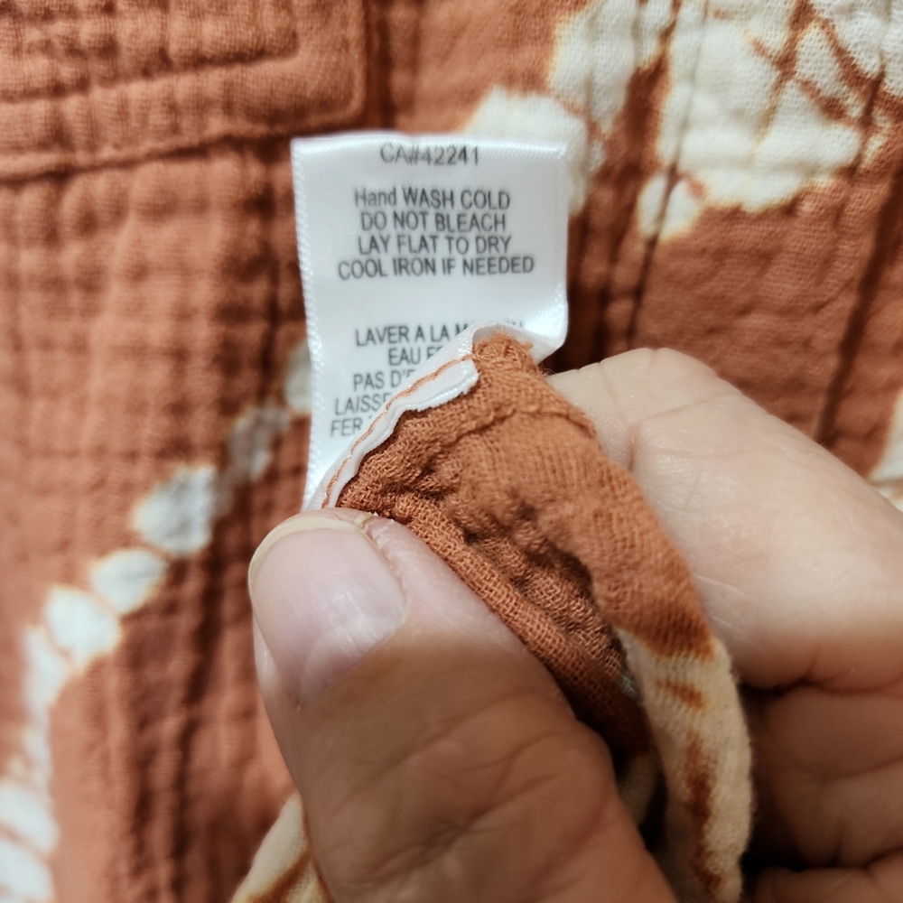 FFB NWOT Tunic Med tie dye brown and white 3/4 sleeve button up - Picture 6 of 8